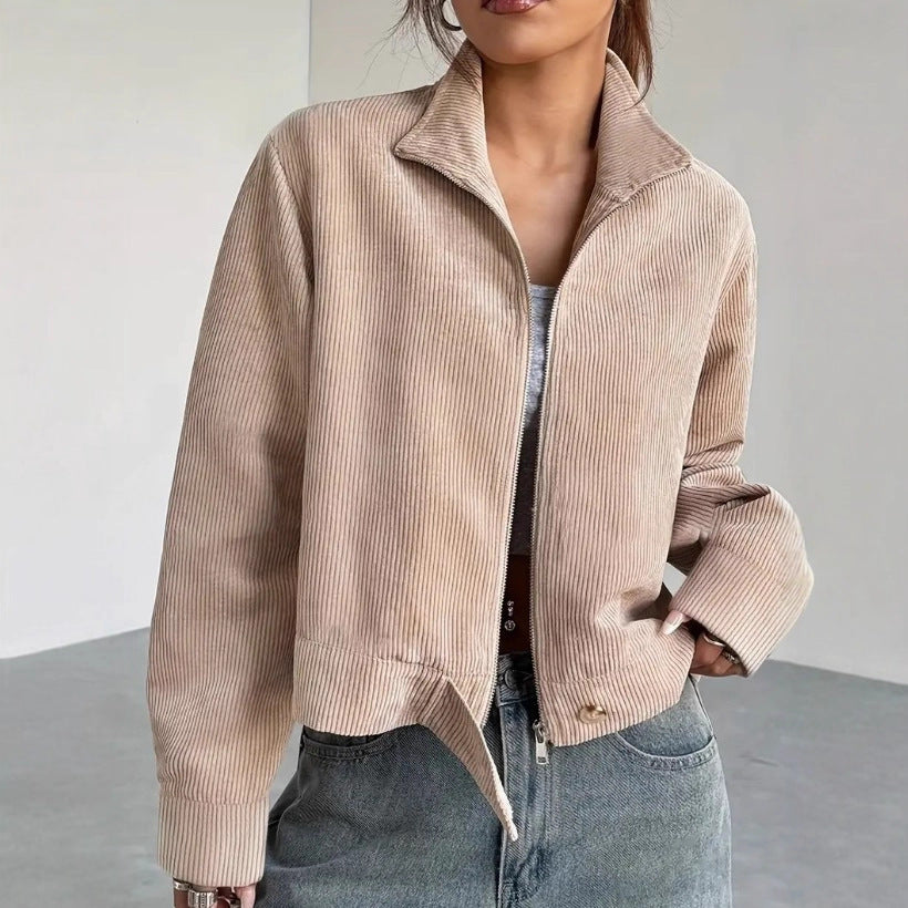 Berg-Feldt | Geschnittene Cordjacke mit Weitem Kragen und Reißverschlussverschluss