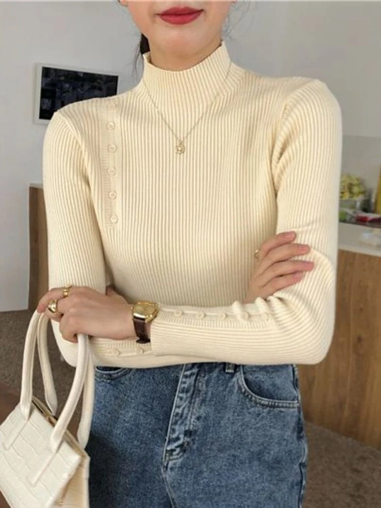 Berg-Feldt | Eleganter Pullover mit Zierknöpfen und Stehkragen
