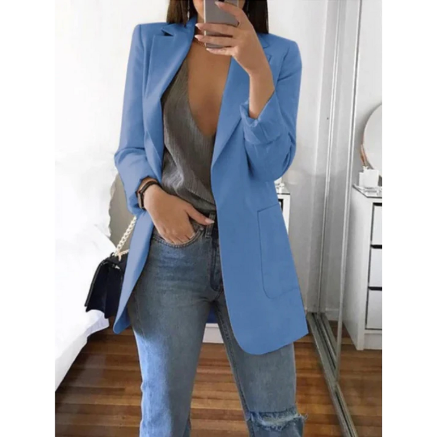 Blazer ajusté moderne et élégant Avelena