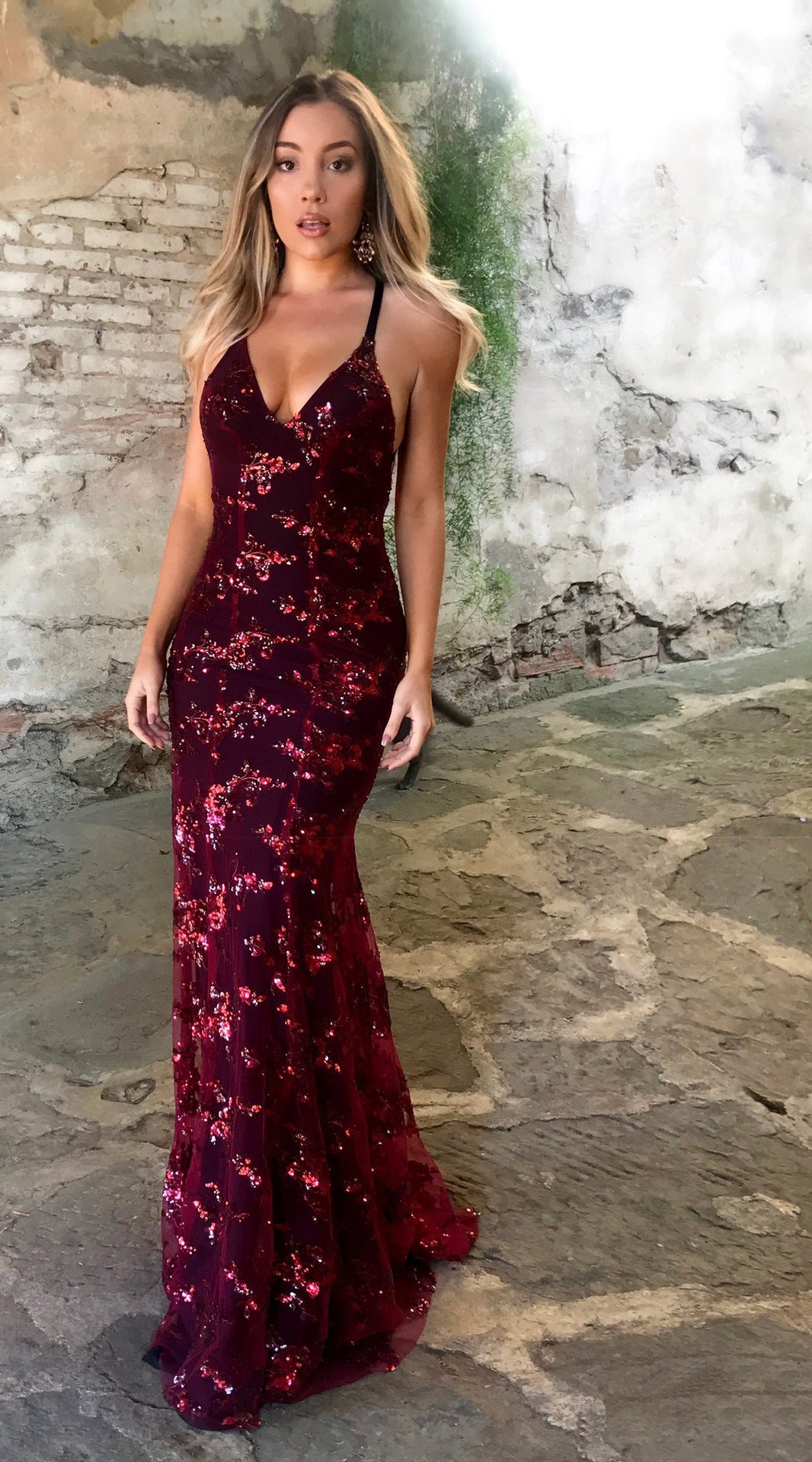 Robe de soirée glamour pour femme avec embellissements en paillettes complexes et dos élégant Berg-Feldt