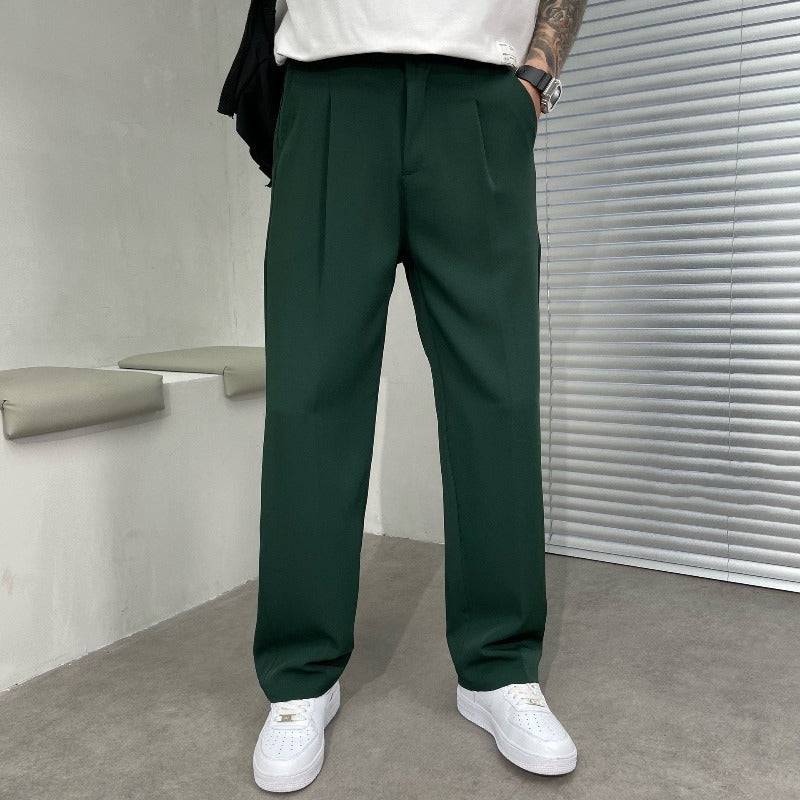 Pantalon homme élégant, coupe large plissée