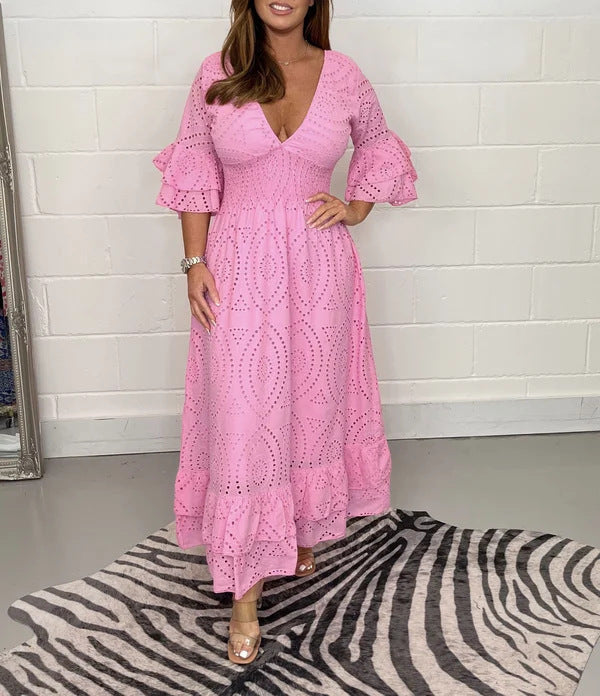 Fudus | Robe unie à col en V, coupe haute et broderies