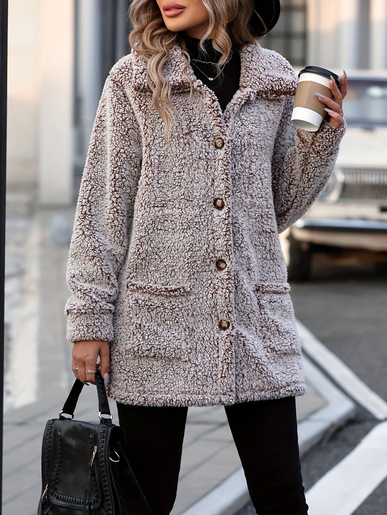 Berg-Feldt | Lange Teddyjacke mit Knöpfen Polyester Komfortabel und Warm
