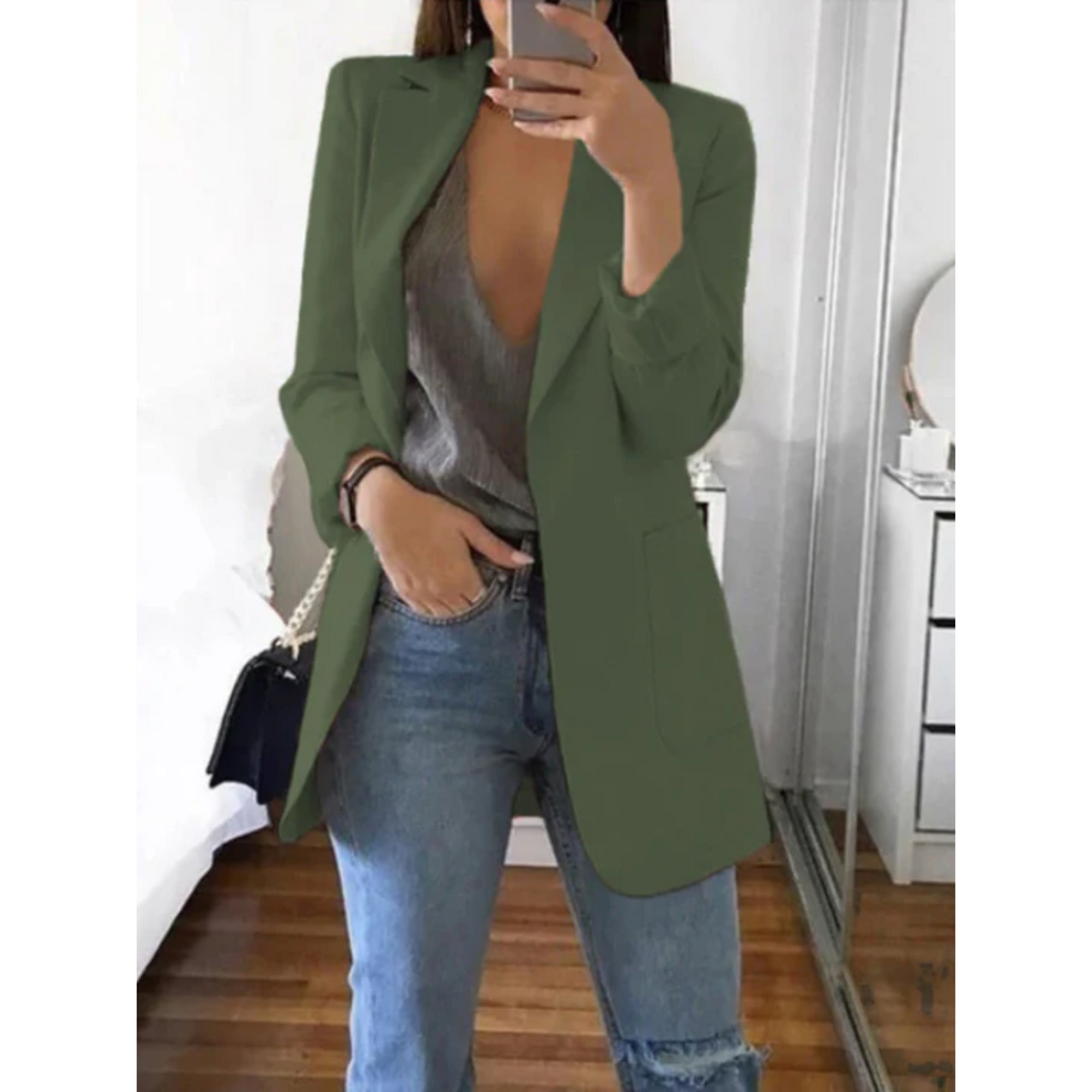 Blazer ajusté moderne et élégant Avelena