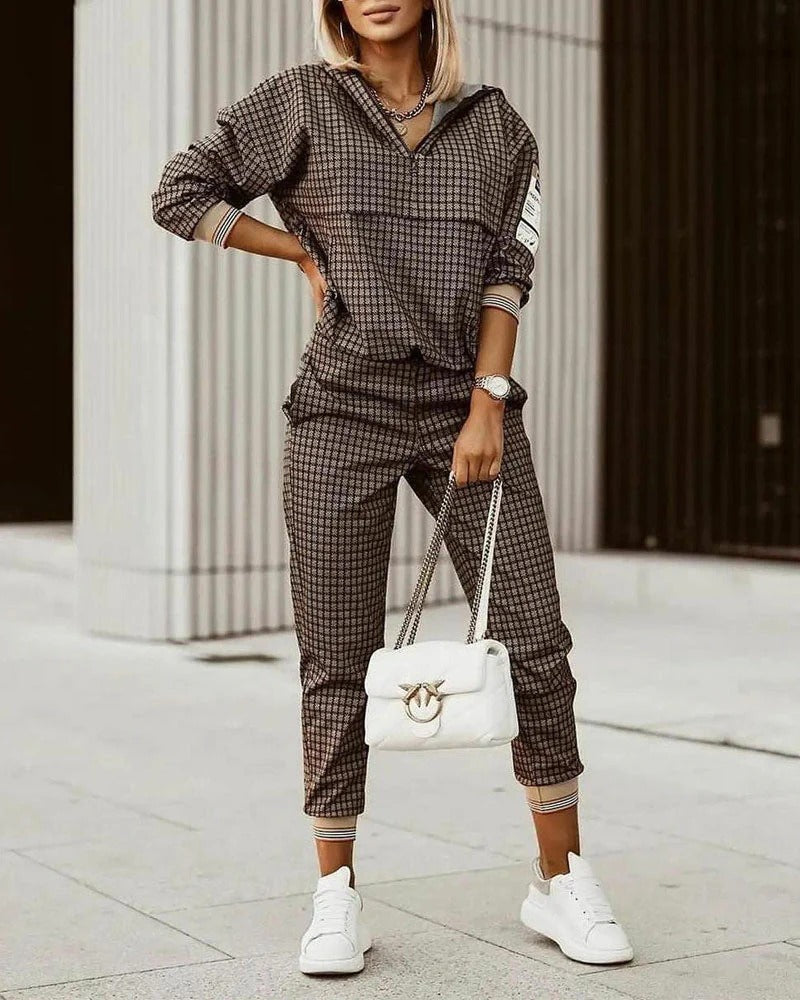 Ensemble de costume Sana : top à capuche élégant et pantalon à cordon de serrage