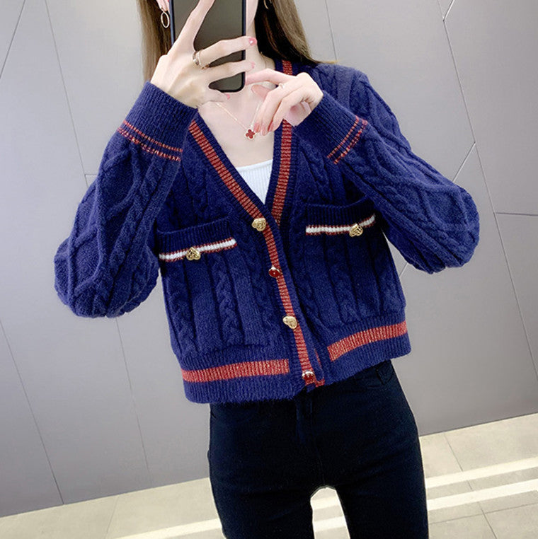 Berg-Feldt | Kurze Strickjacke Elegant und Modern Kontrastdetails