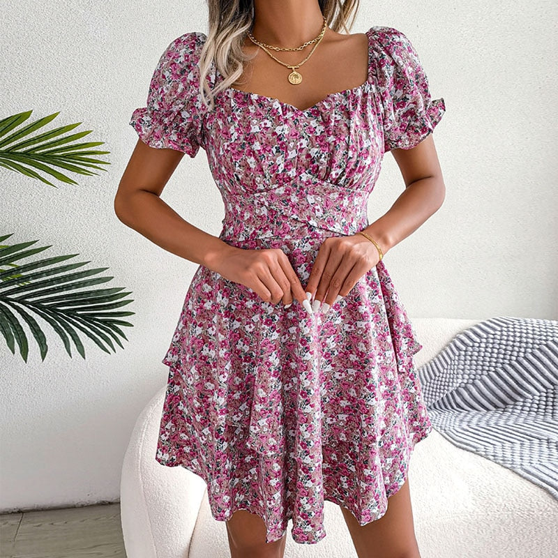Sophie : Robe à col en V et laçage corset