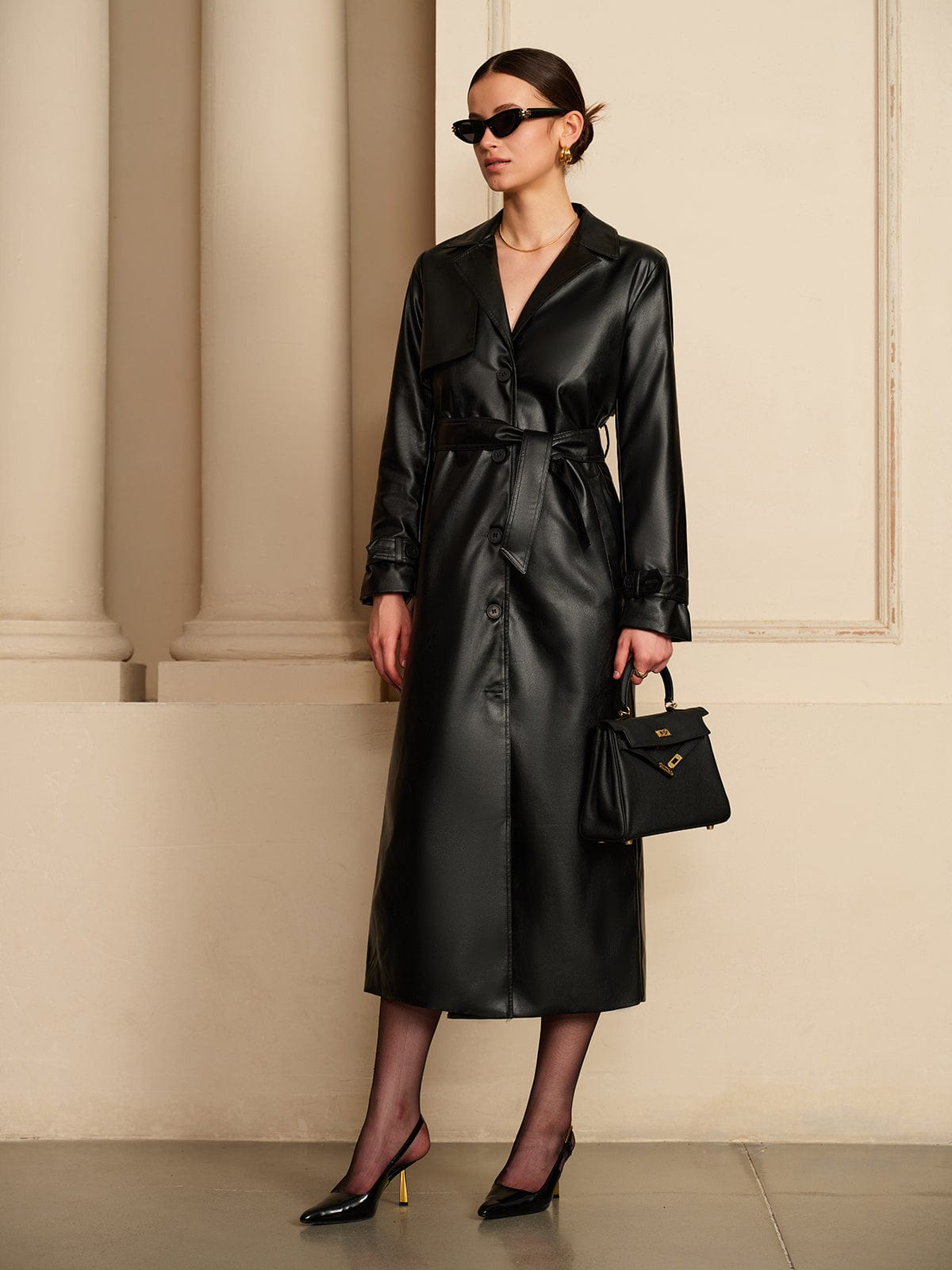 Berg-Feldt | Eleganter Leder Trenchcoat Luxus Trifft Auf Zeitlose Eleganz