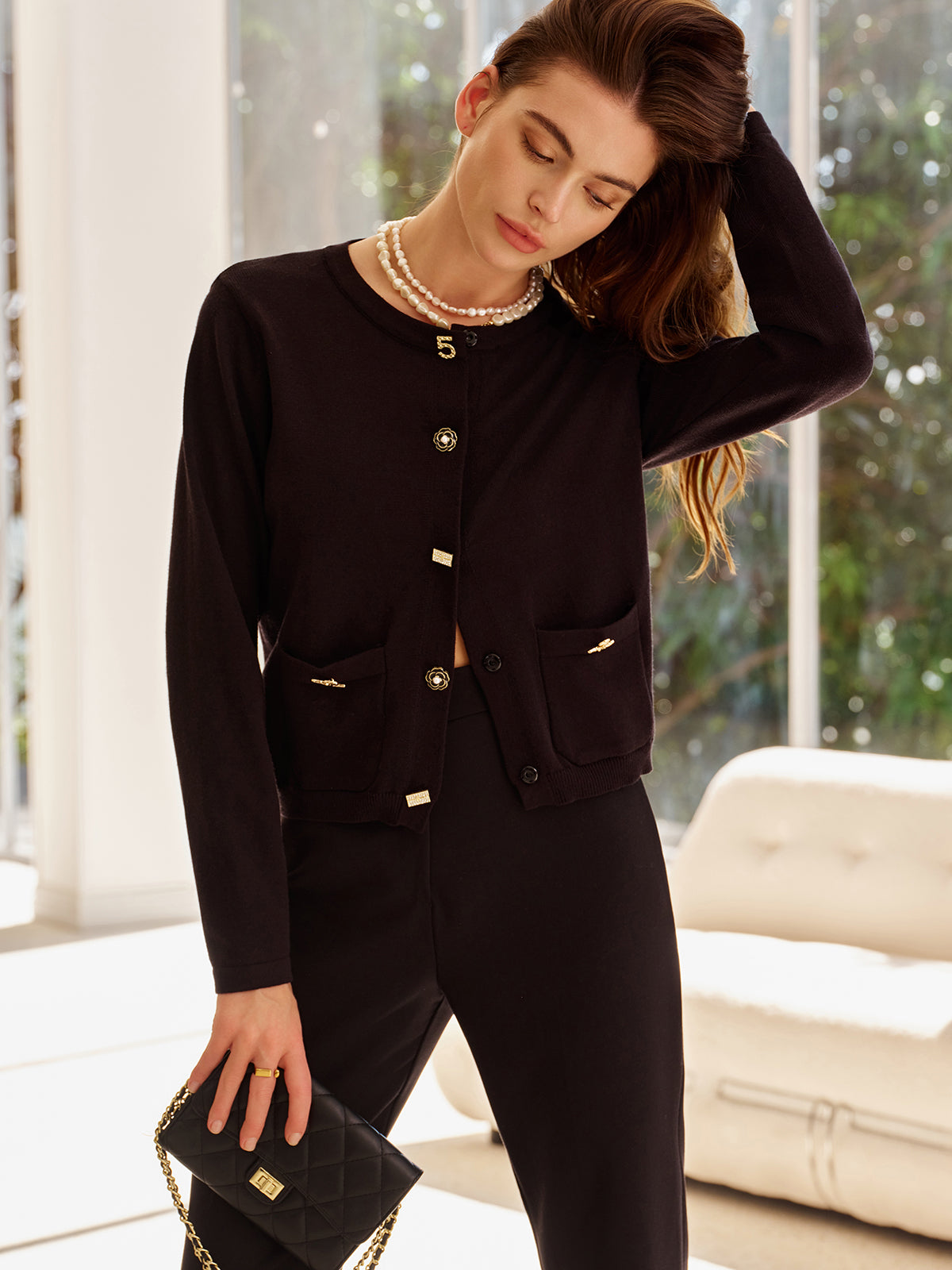 Berg-Feldt | Cardigan à boutons décoratifs et poches Col rond élégant et classique