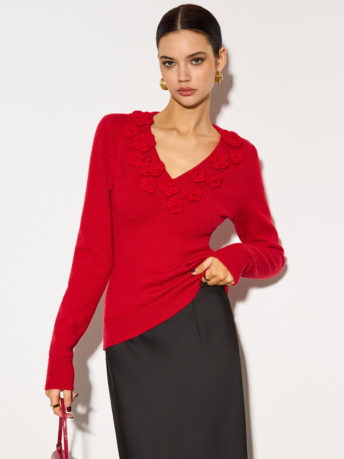 Berg-Feldt | Strickbluse mit Blumen-details V-ausschnitt und Feminine Passform Elegant und Sophisticated