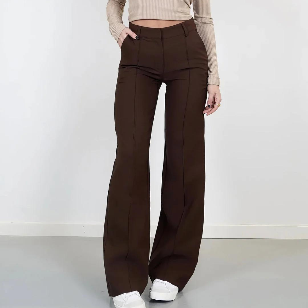 Trendige Damenhose mit weiter, modischer Passform