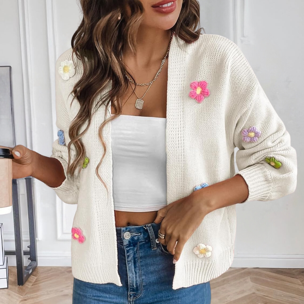 Berg-Feldt | Damenjacke mit 3D Blumen – Maribel