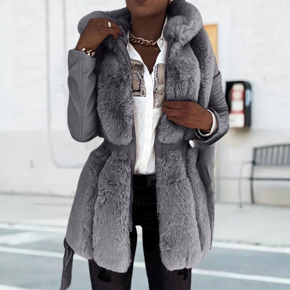 Berg-Feldt | Elegante Winterjacke mit Kapuze für Frauen