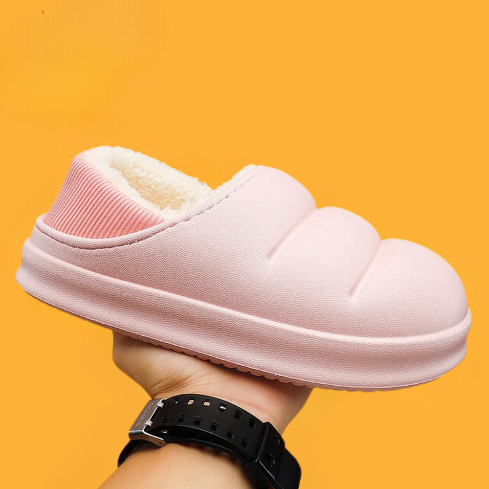 Pantoufles douillettes pour femme par AOLANI