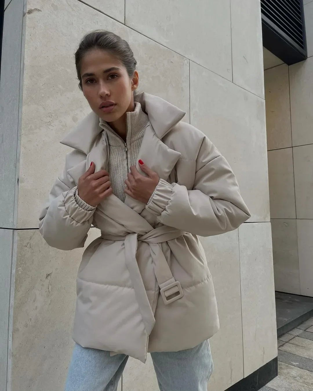 Berg-Feldt | Elegante Gürtelpufferjacke für Kalte Temperaturen