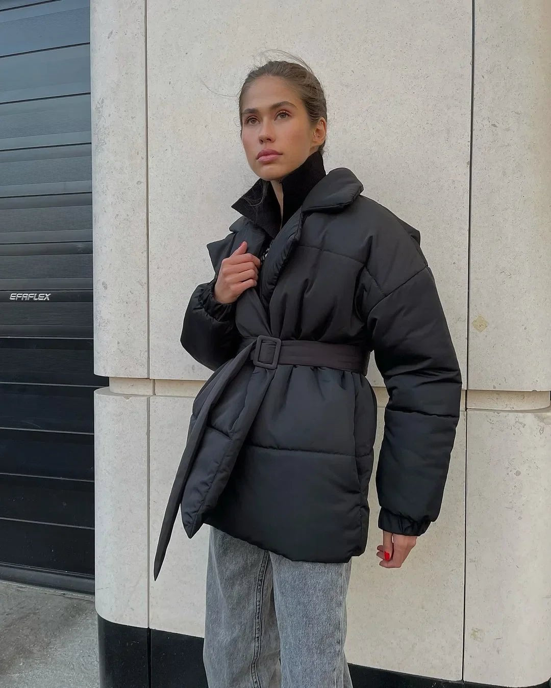 Berg-Feldt | Elegante Gürtelpufferjacke für Kalte Temperaturen