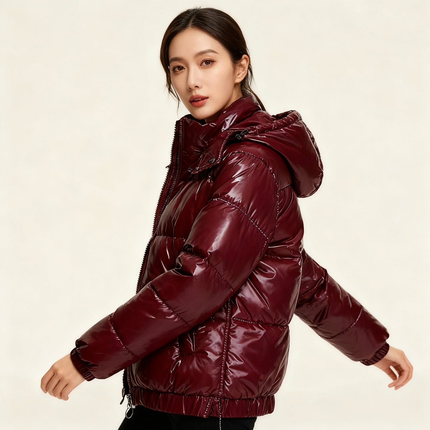 Veste d'hiver brillante à capuche pour femme – Résistante à l'eau & Isolée thermiquement – Berg-Feldt