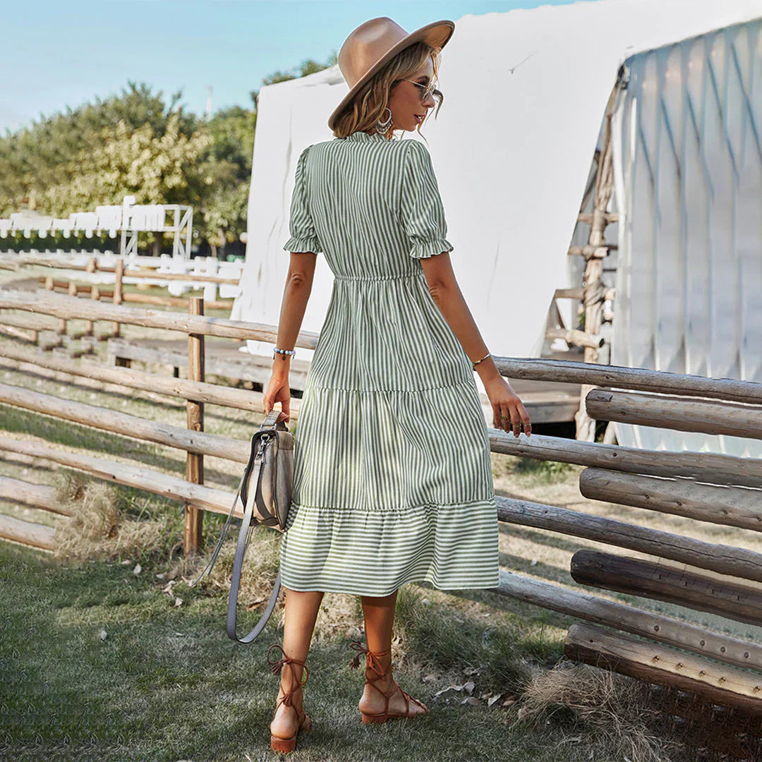 Charmante robe d'été pour femme - élégante