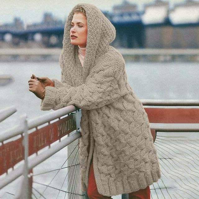 Berg-Feldt | Langer Strickjacke mit Kapuze