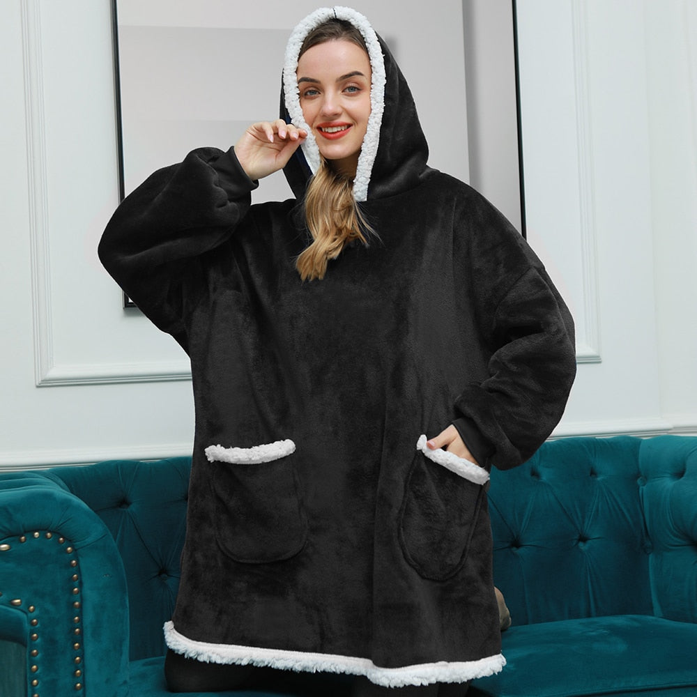Fudus | Sweat à capuche et couverture douillette combinés !