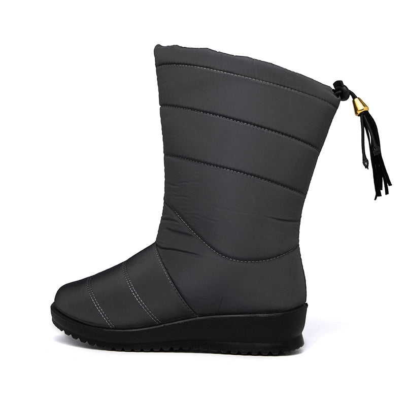 Berg-Feldt | Bottes de neige ultralégères imperméables doublées de fausse fourrure à pompons