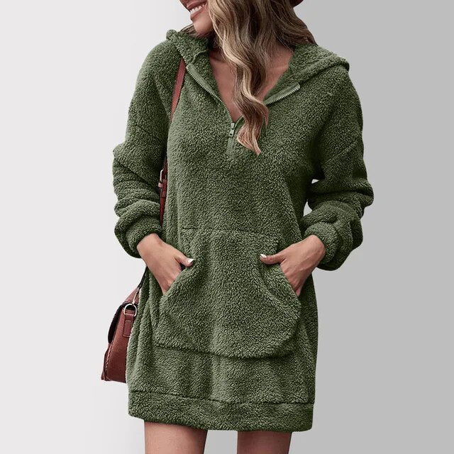 Berg-Feldt | Flauschiges Pulloverkleid mit Kapuze