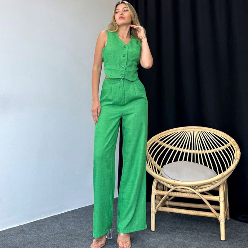 Stilvolles, lässiges Damen-Jumpsuit-Set mit figurbetonter Passform und Knöpfen von berg-feldt