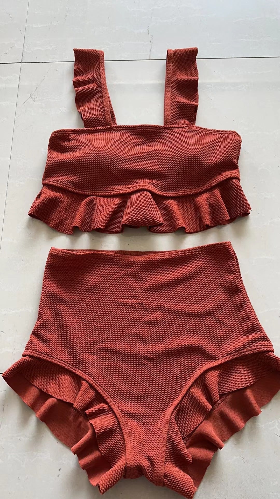 Berg-Feldt Ensemble Maillot de Bain Femme avec Volants, Taille Haute