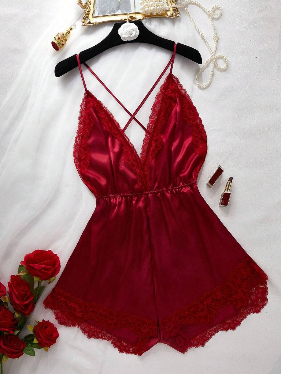 Combinaison pour femme en satin et dentelle Berg-feldt