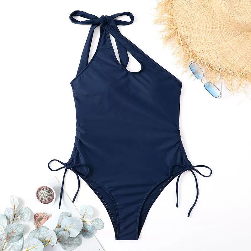 Maillot de bain femme Berg-feldt avec découpes et col montant
