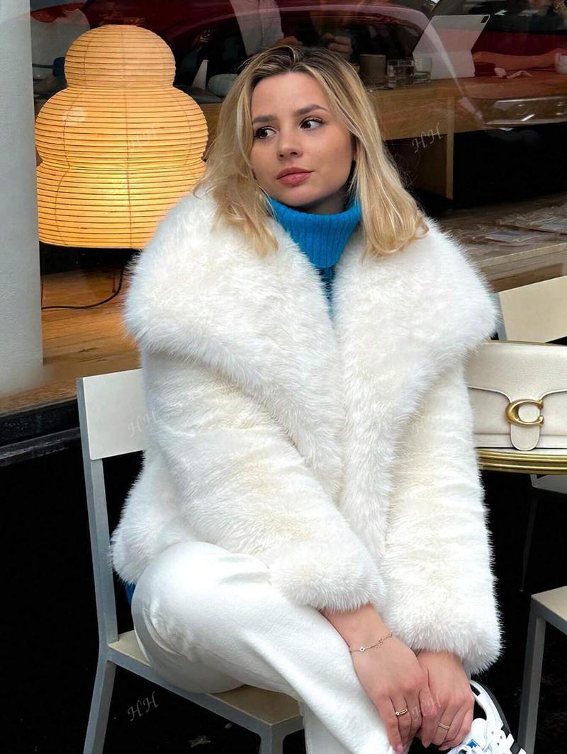 Veste courte en fausse fourrure tendance pour femme avec manches bouffantes Berg-Feldt