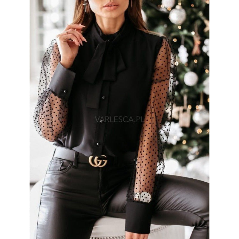 Blouse pour femme avec lavallière et manches transparentes à pois, par berg-feldt