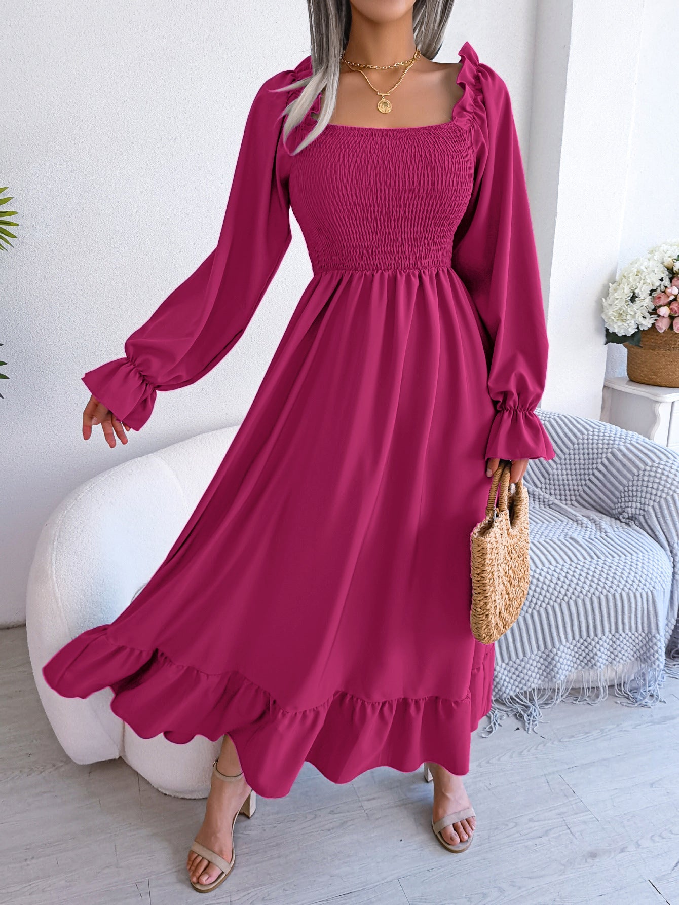 Elegantes Maxikleid für Damen mit gerafftem Oberteil und langen Ärmeln von berg-feldt