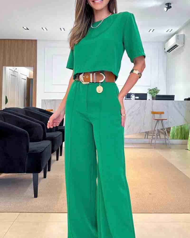 Berg-Feldt Damen Outfit: Weites Oberteil & Hose mit hohem Bund