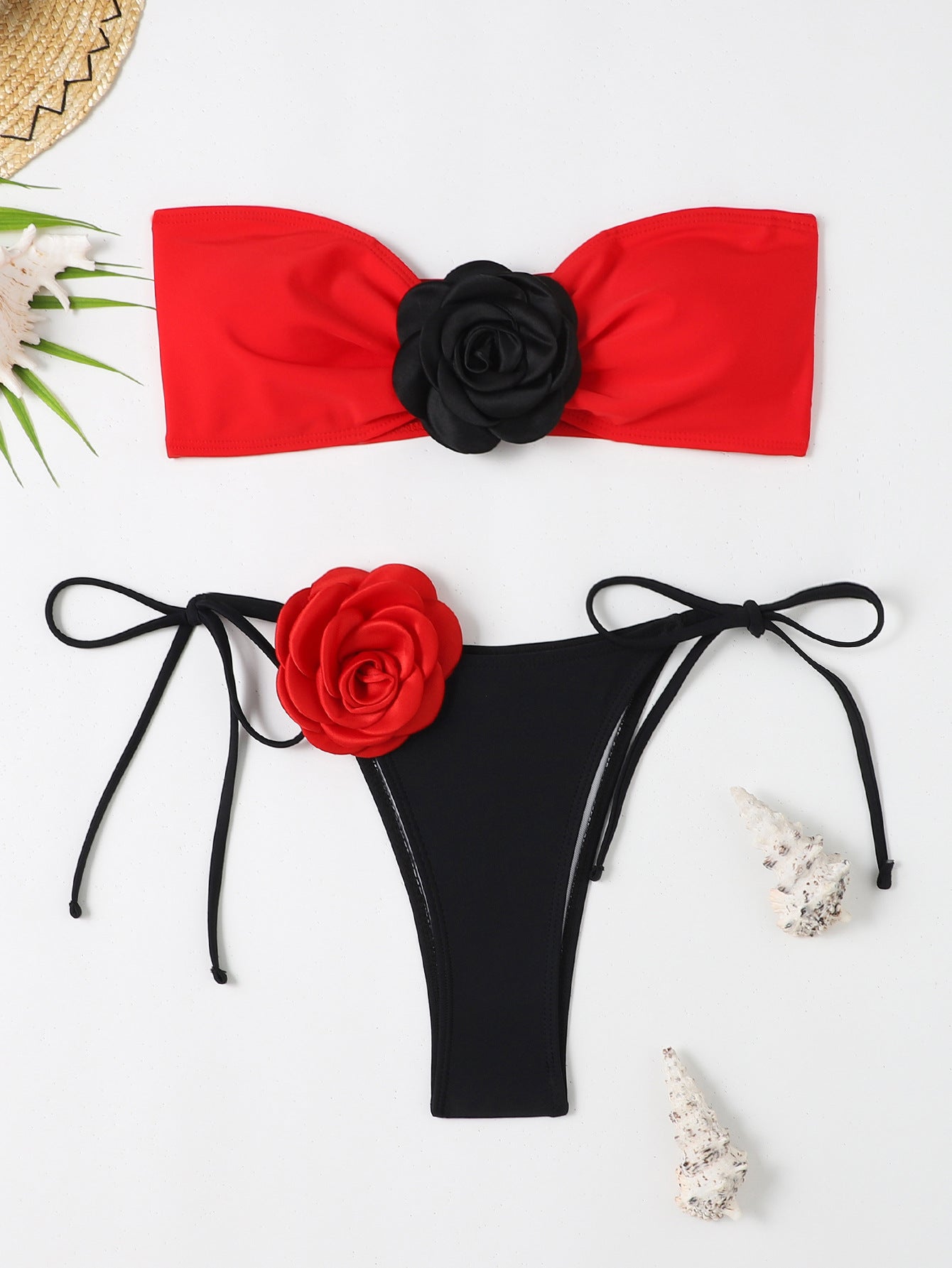 Haut de bikini Berg-Feldt pour femme avec application florale sophistiquée