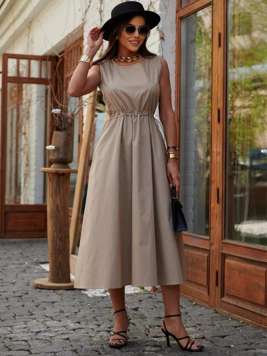 Robe longue élégante pour femme avec taille élastique et coupe tendance, de berg-feldt