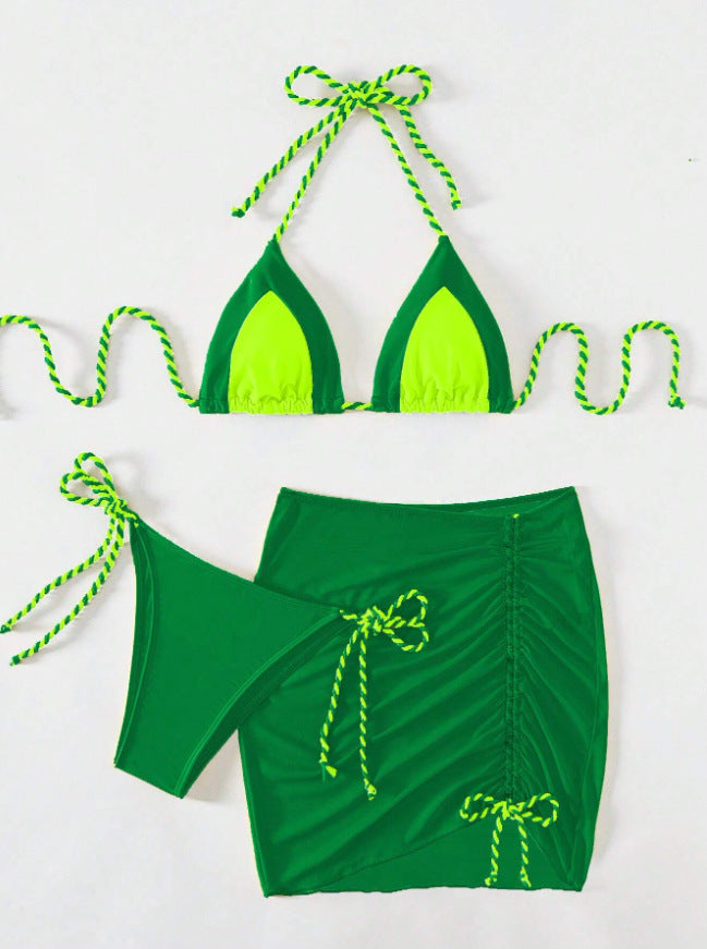 Ensemble bikini pour femme avec jupe paréo tendance et lacets fantaisie de berg-feldt
