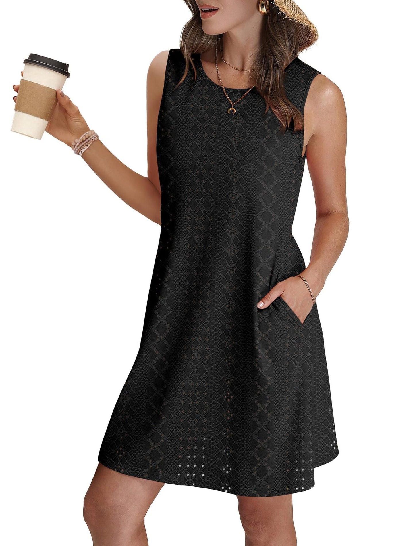 Robe décontractée élégante pour femme avec motif perforé et poches de berg-feldt