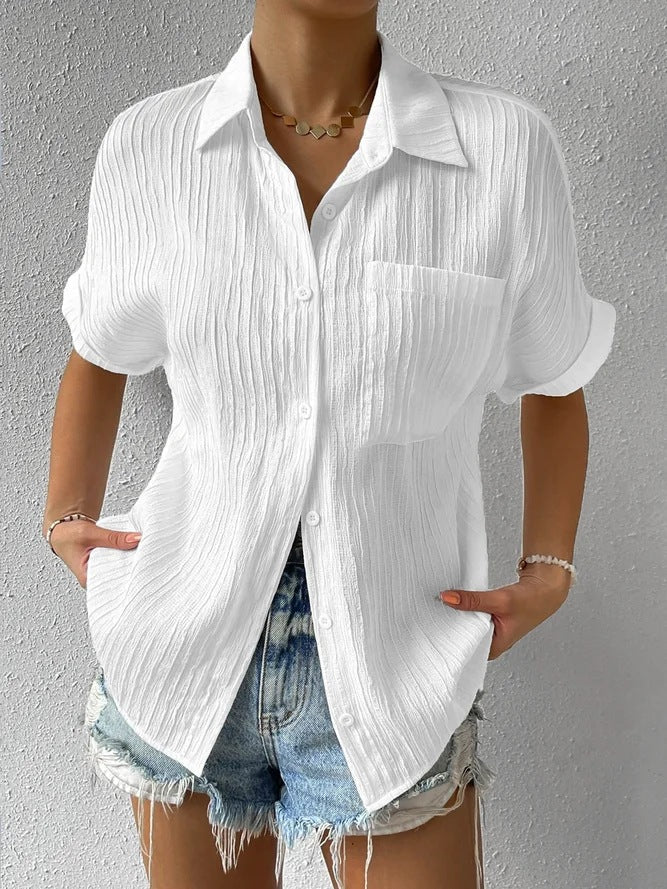 Chemisier à manches courtes pour femmes avec motif texturé et poche poitrine de berg-feldt