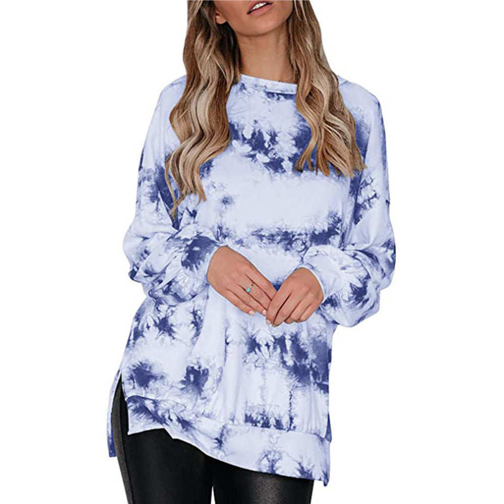 Modernes Damen-Sweatshirt mit asymmetrischem Saum und lässigem Tie-Dye-Muster von berg-feldt