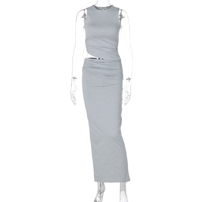 Elegantes Maxikleid für Damen mit raffiniertem Wickeldesign und schmeichelnden Rüschen von berg-feldt