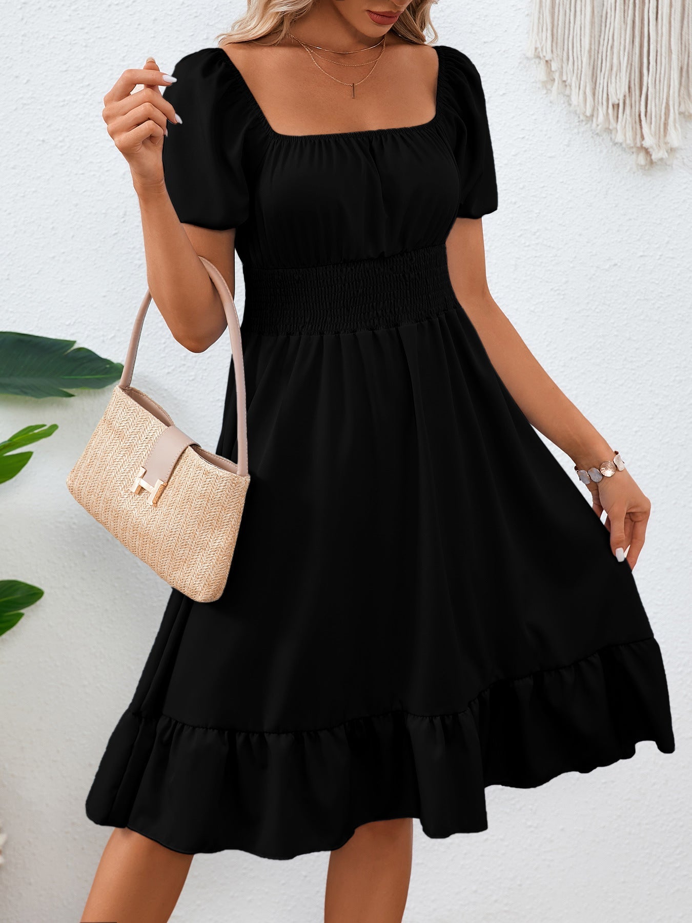Robe mi-longue fleurie Berg-Feldt pour femme avec smocks et ourlet à volants