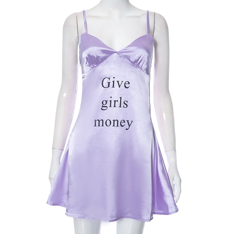 Robe nuisette décontractée en satin à imprimé graphique audacieux par berg-feldt