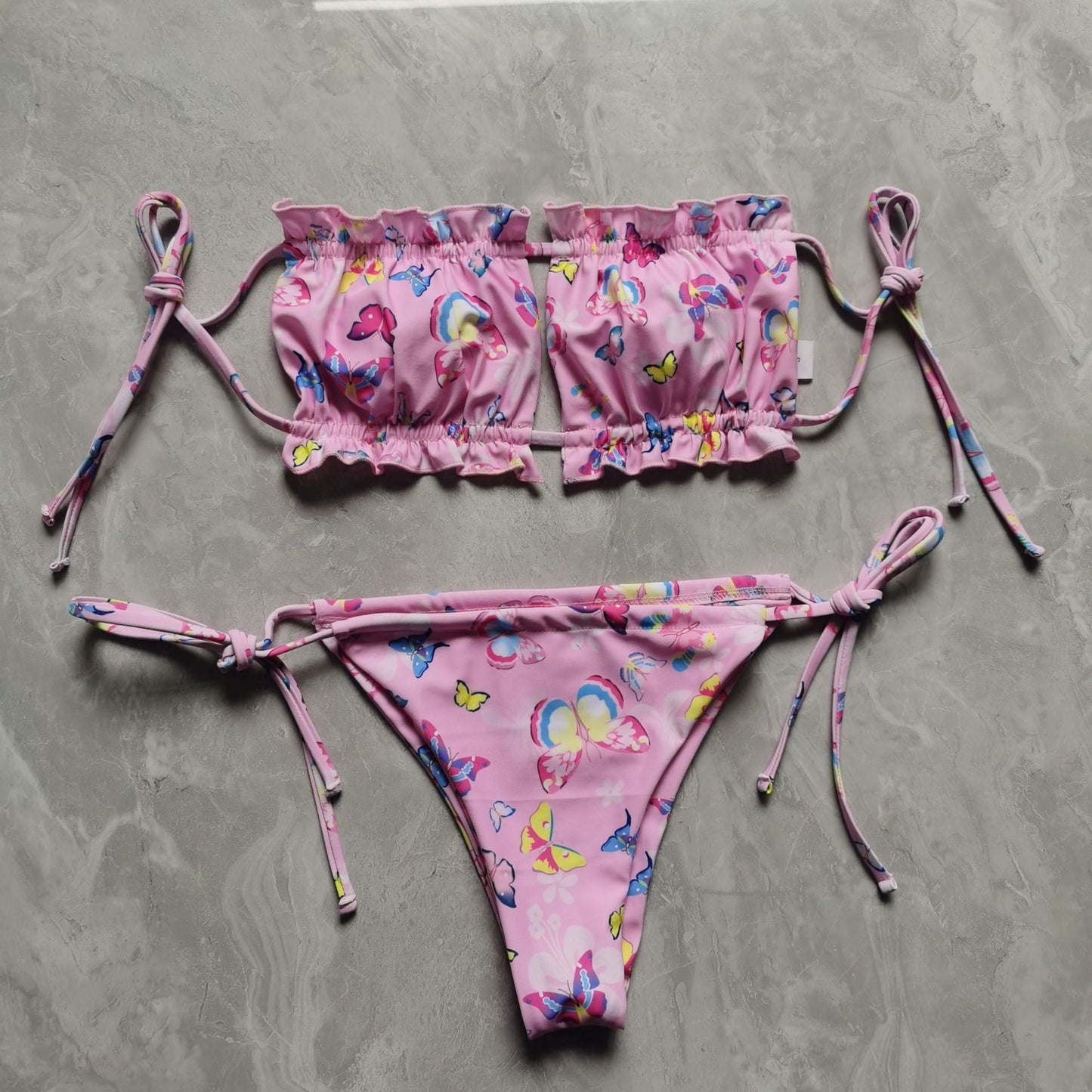 Haut et bas de bikini deux pièces Berg-Feldt à motif papillons