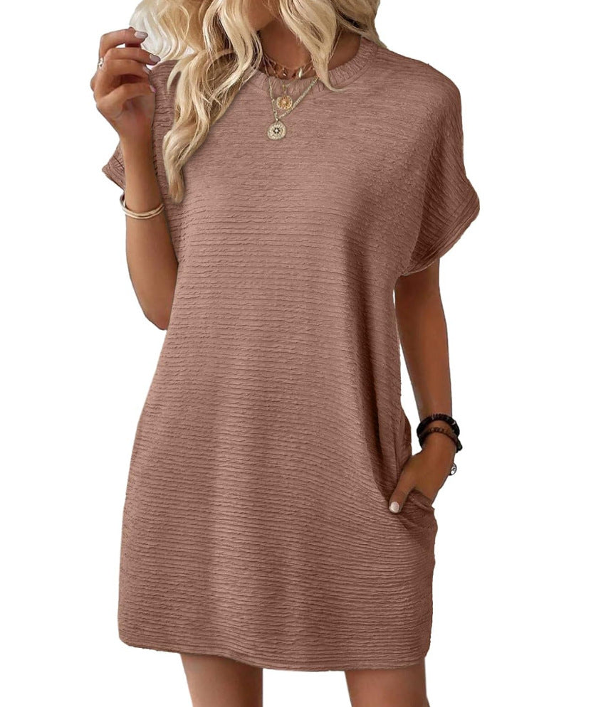 Robe courte légère à manches courtes pour femme avec texture et poches latérales de berg-feldt