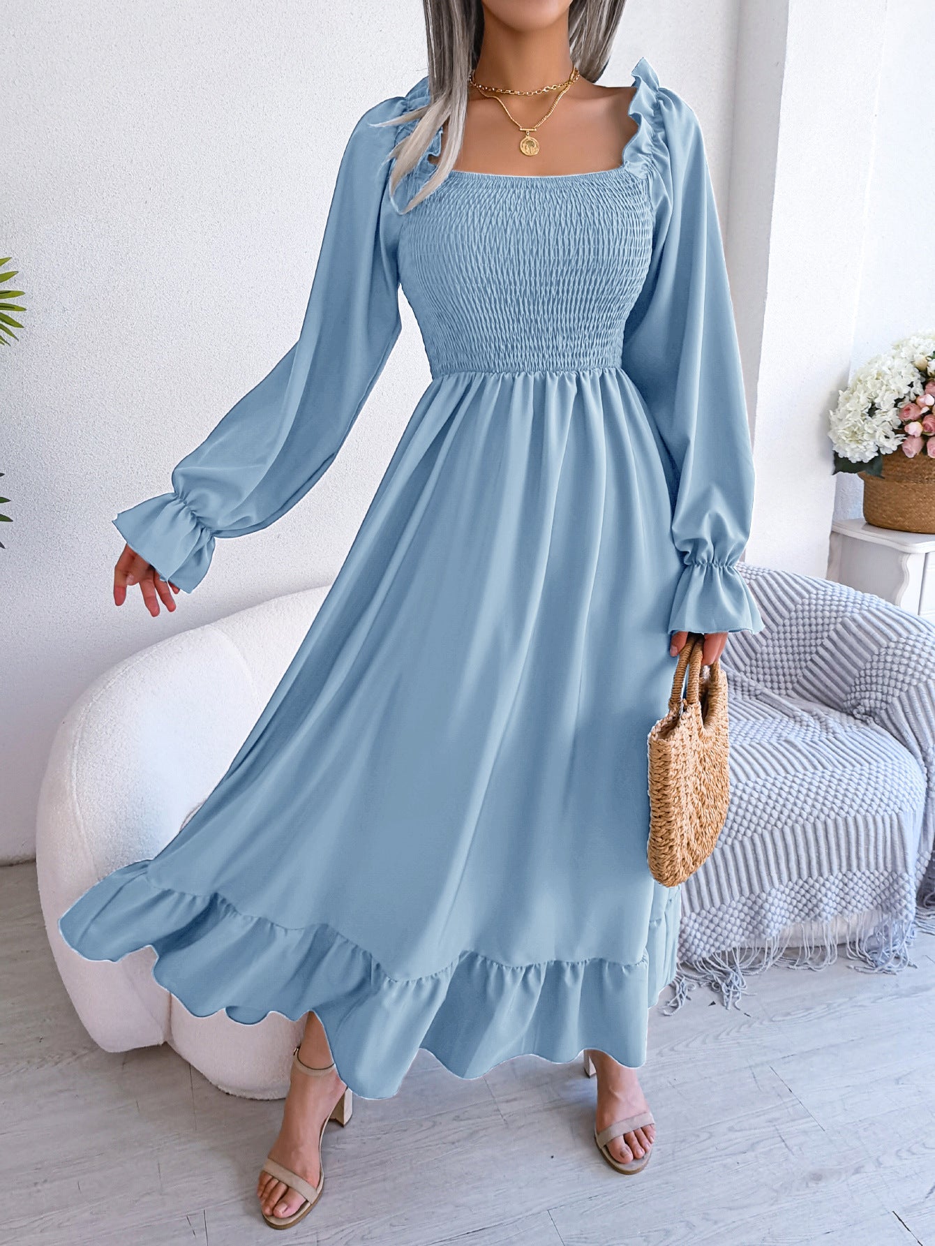 Elegantes Maxikleid für Damen mit gerafftem Oberteil und langen Ärmeln von berg-feldt