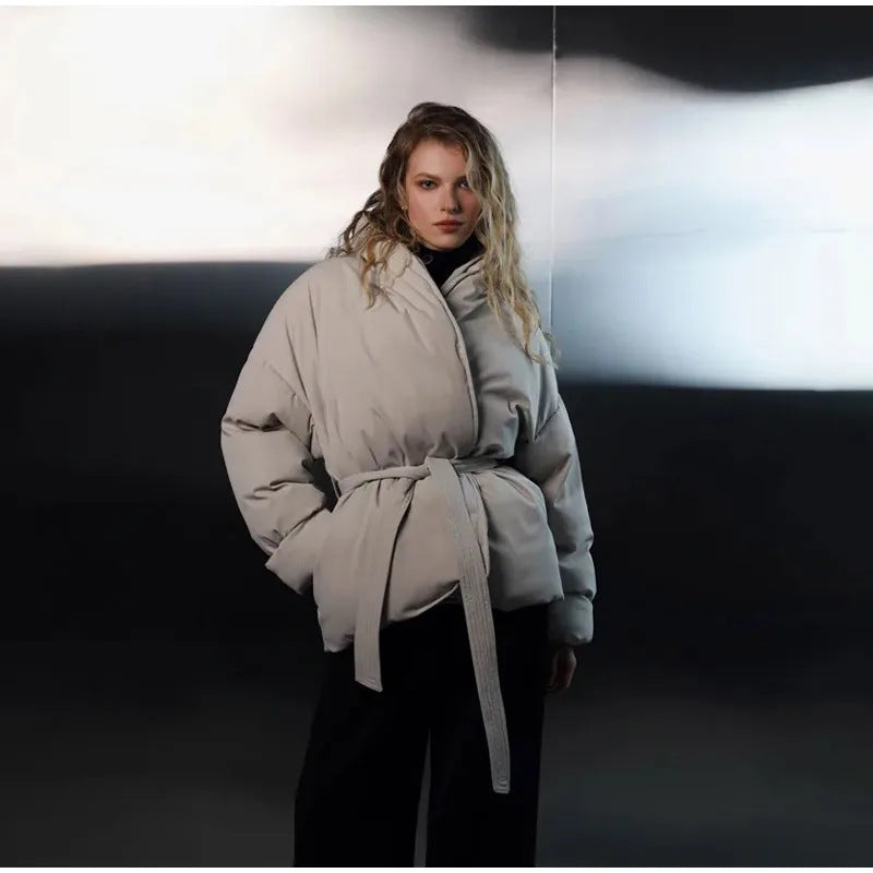 Damen Praktische und modische Daunenjacke mit Gürtel Berg-Feldt