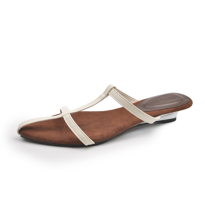 Elegante Damen-Sandalen mit offener Zehe und metallischen Riemen von berg-feldt