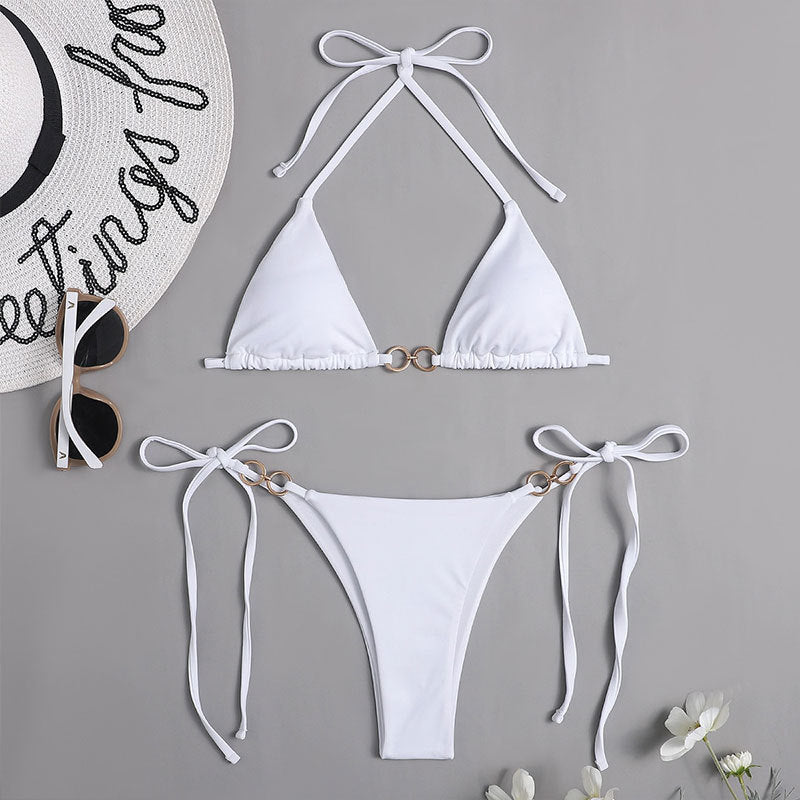 Bas de bikini pour femme avec liens noués sur les côtés et détails métalliques élégants berg-feldt