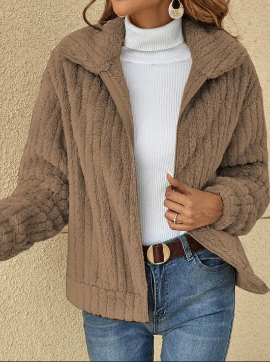 Veste polaire douillette Berg-Feldt pour femme avec col montant et design texturé